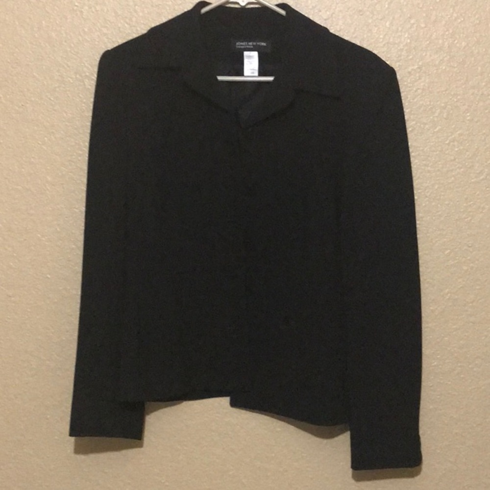 Jones New York size 8 women’s blazer